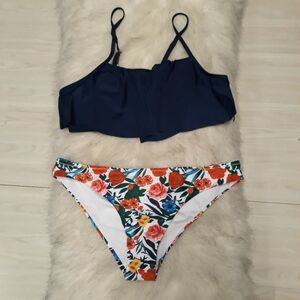 NWOT 2 piece bathing suit